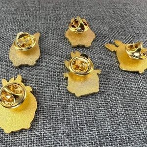 Cute Totoro Enamel Label Pin Hat Clothes Brooches Pins Brooch New